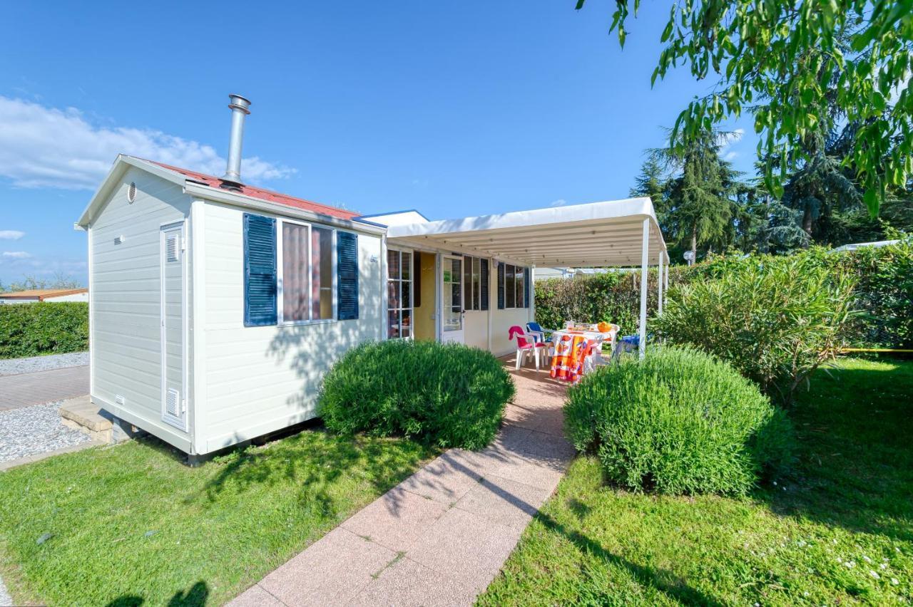 San Benedetto Camping Relais Peschiera del Garda Exterior foto