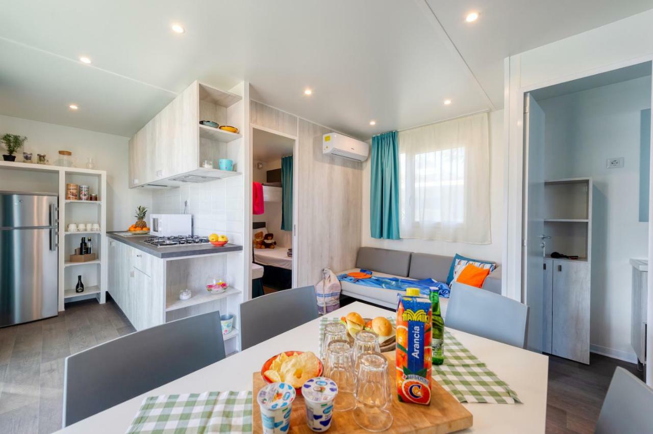 San Benedetto Camping Relais Peschiera del Garda Exterior foto