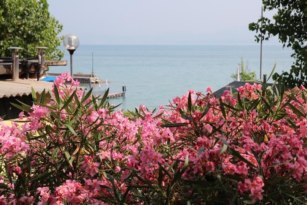 San Benedetto Camping Relais Peschiera del Garda Exterior foto